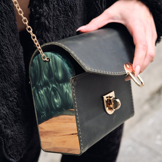 ForestChic Resin Wood Hand Purse